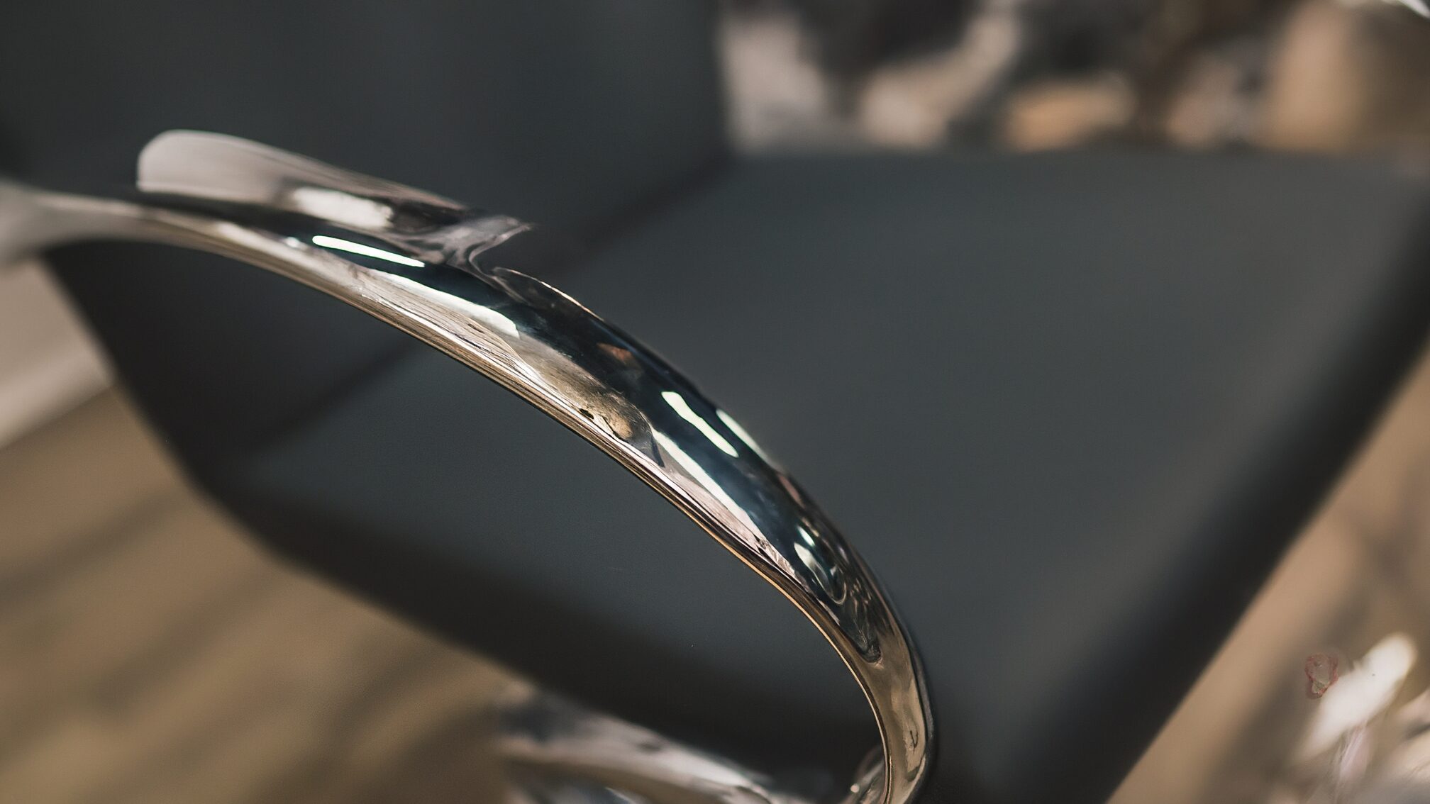 シャンプー以外の業務での腰痛対策