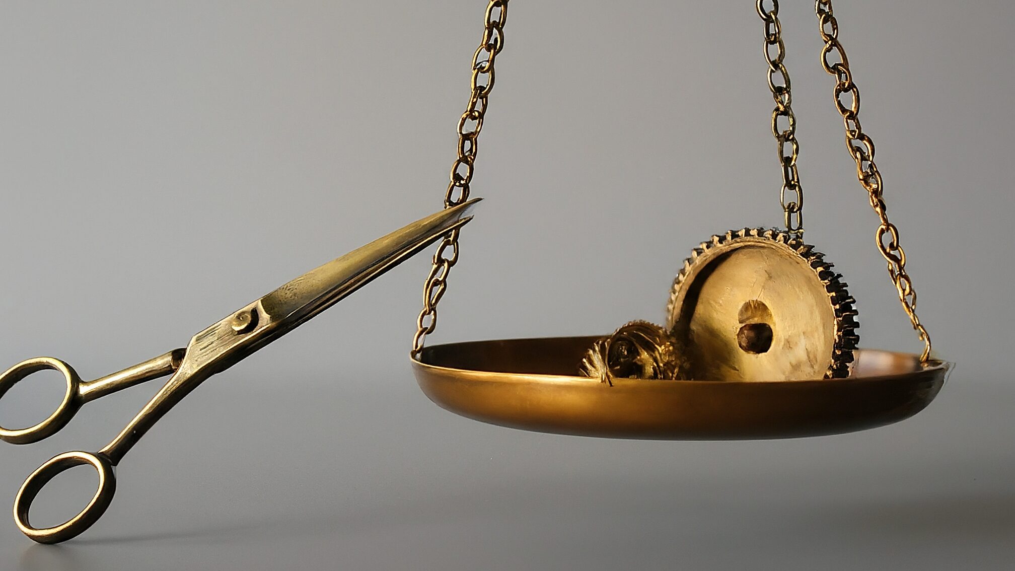 ないのが当たり前？業界の課題と他業種との比較