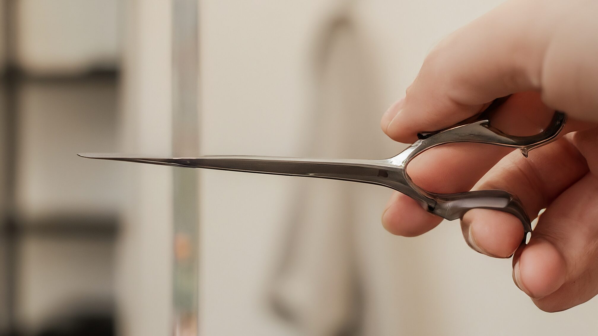 シザーワークのフォーム改善とベテランが実践する働き方